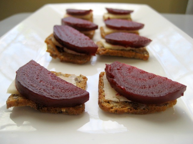 beets-cheese-crackers2