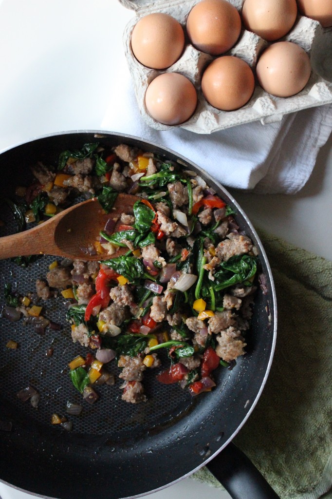 egg muffins italian sausage spinach tomatoes keys to the cucina 3