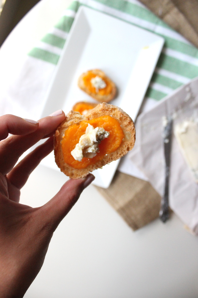 creamed butternut squash blue cheese honey crostini keys to the cucina 3