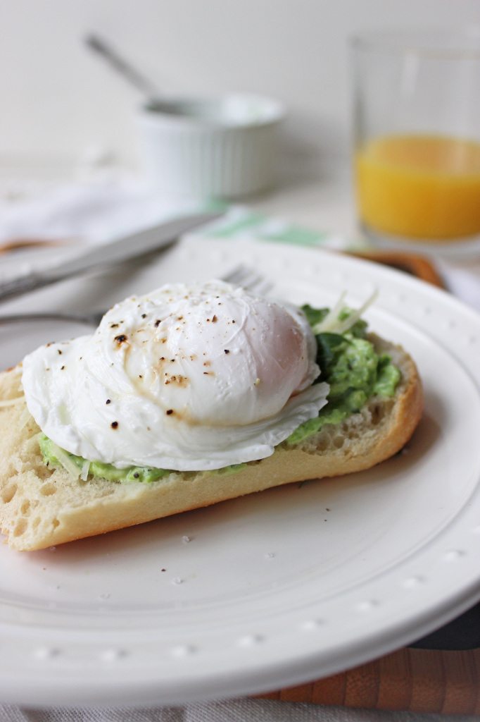 keys to the cucina green pea greek yogurt spread poached egg 4