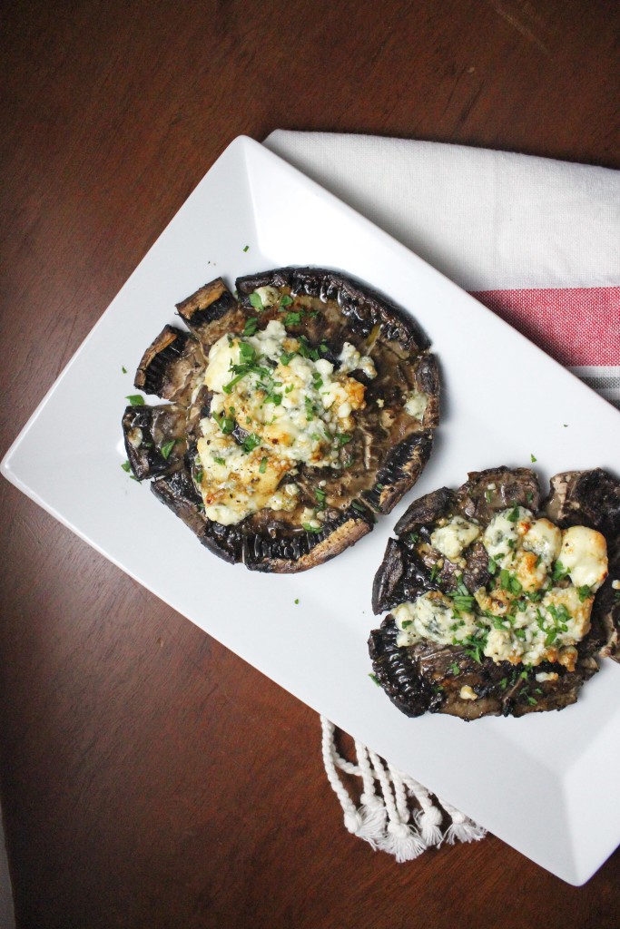 portobello mushrooms stuffed blue cheese keystothecucina.com 3