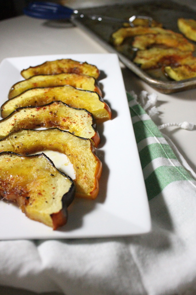 roasted-acorn-squash-maple-syrup-cayenne-keys-to-the-cucina-1-682x1024